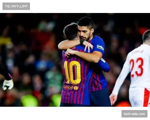 梅西点球让给苏亚雷斯 无私表现体现球队领袖风范