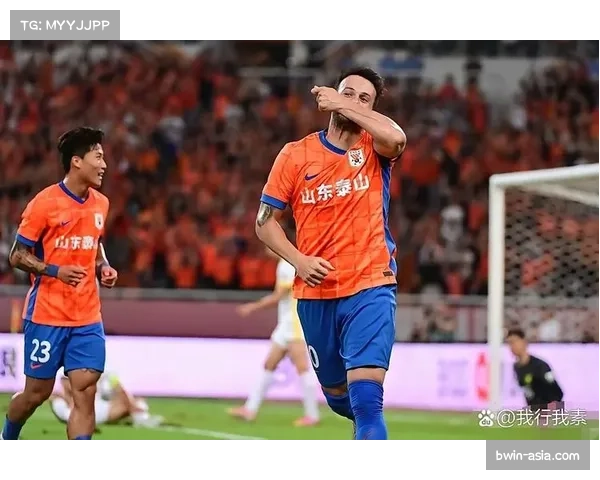 泰山前腰卡扎伊什维利组织核心 与前场三叉戟配合默契 泰山前腰卡扎伊什维利组织核心 与前场三叉戟配合默契